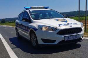 Policija/policijski auto