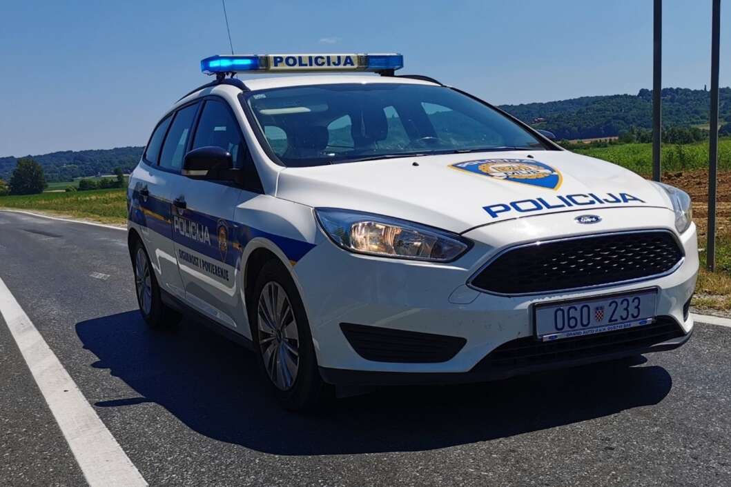 Policija/policijski auto