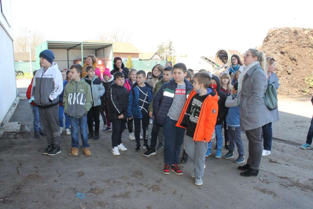 Učenici PŠ Koprivnički Ivanec posjetili reciklažno dvorište i Kompostanu Herešin