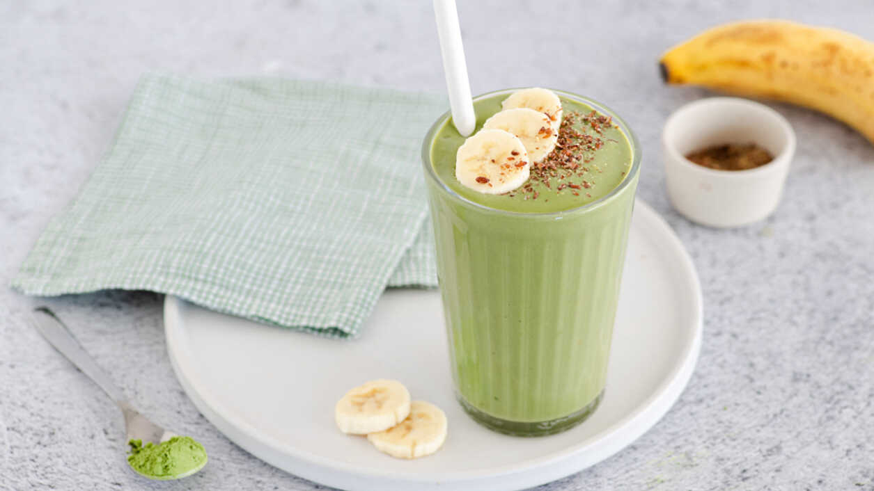 Cookie matcha smoothie