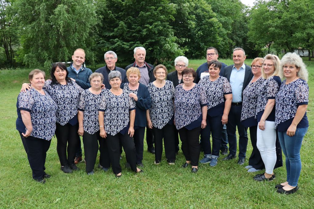 Članice udruge Gorično srce, Mišel Jakšić, Leonard Markač i Ratimir Ljubić