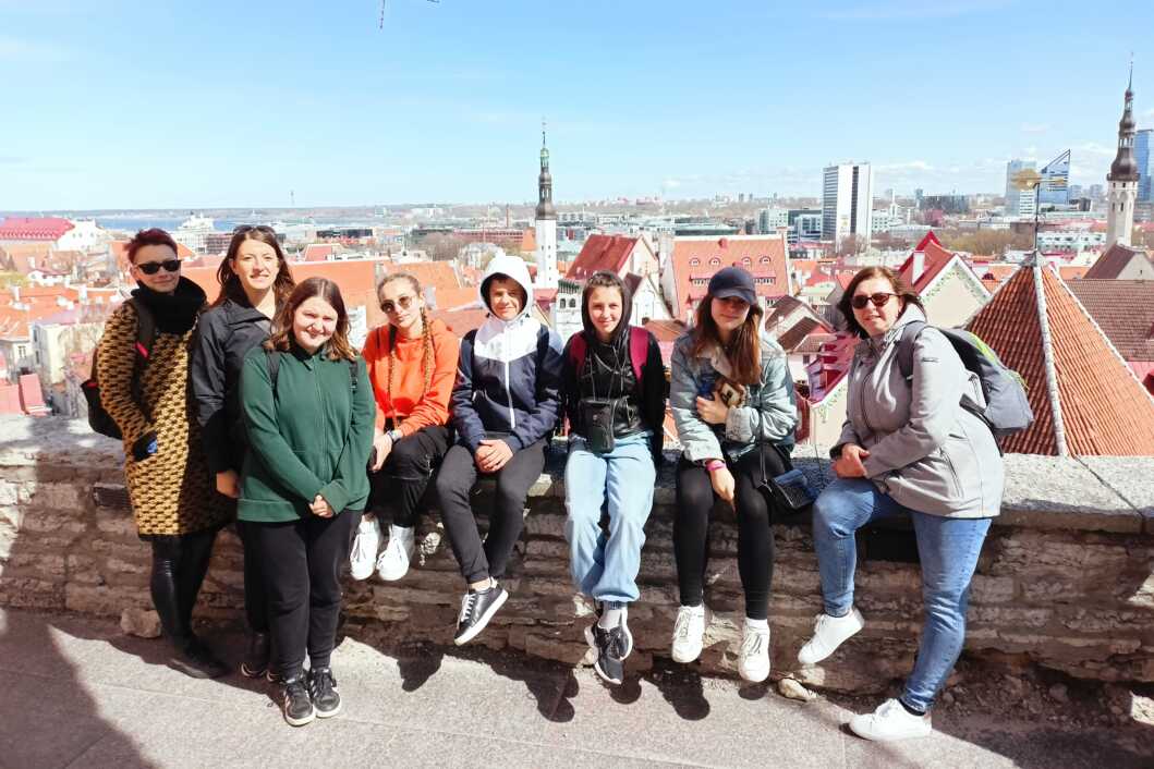 Učenici i učiteljice iz Drnja u Estoniji