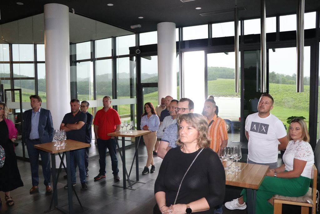 Promocija vina s koprivom