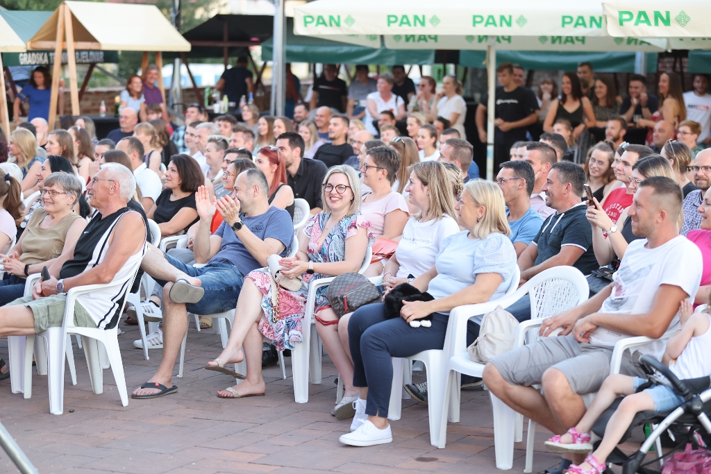 Brojna publika uživala je u stand up nastupu Gorana Vinčića