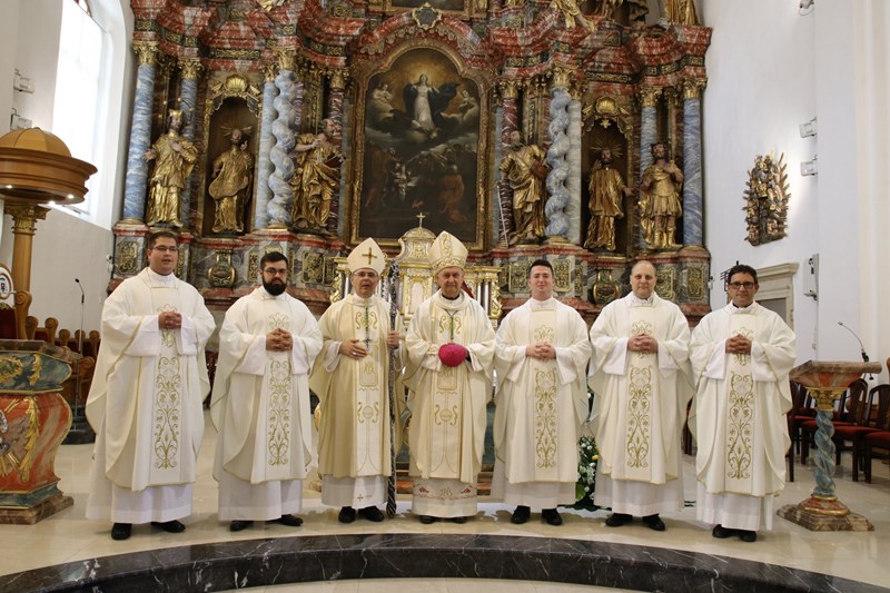 Varaždinska biskupija bogatija je za petoricu novih svećenika