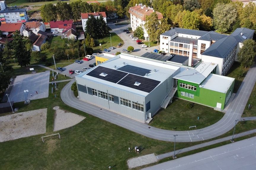 Pogled na Osnovnu školu Đurđevac iz zraka