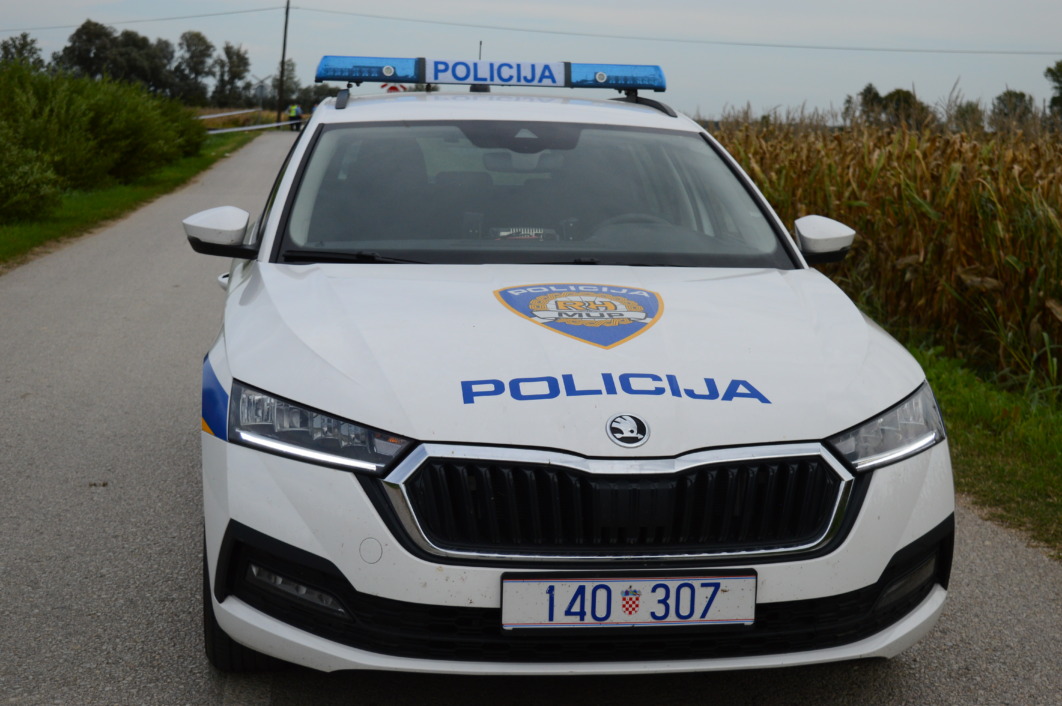 Policija