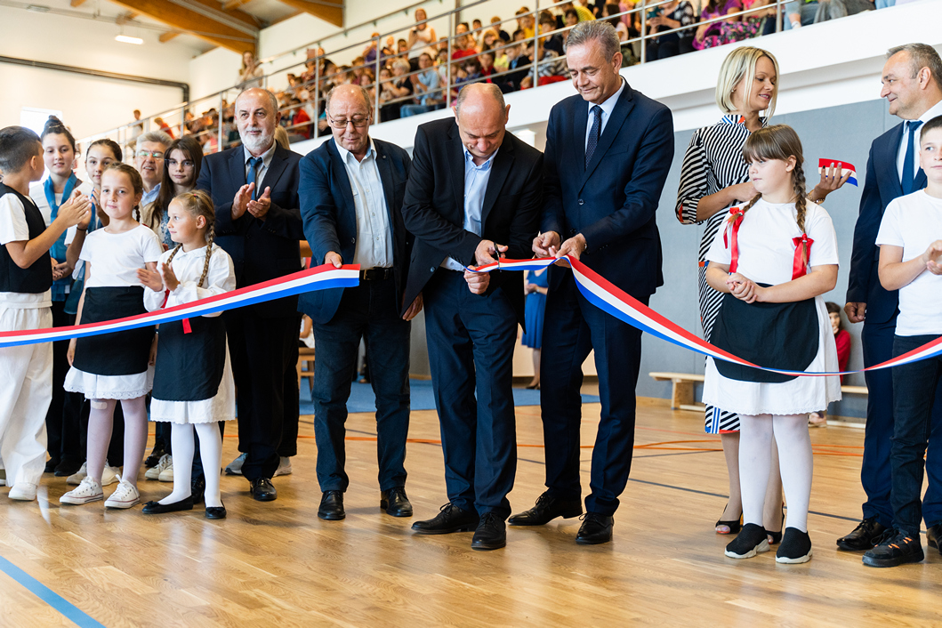 Svečano otvorenje nove školsko-sportske dvorane u Rasinji