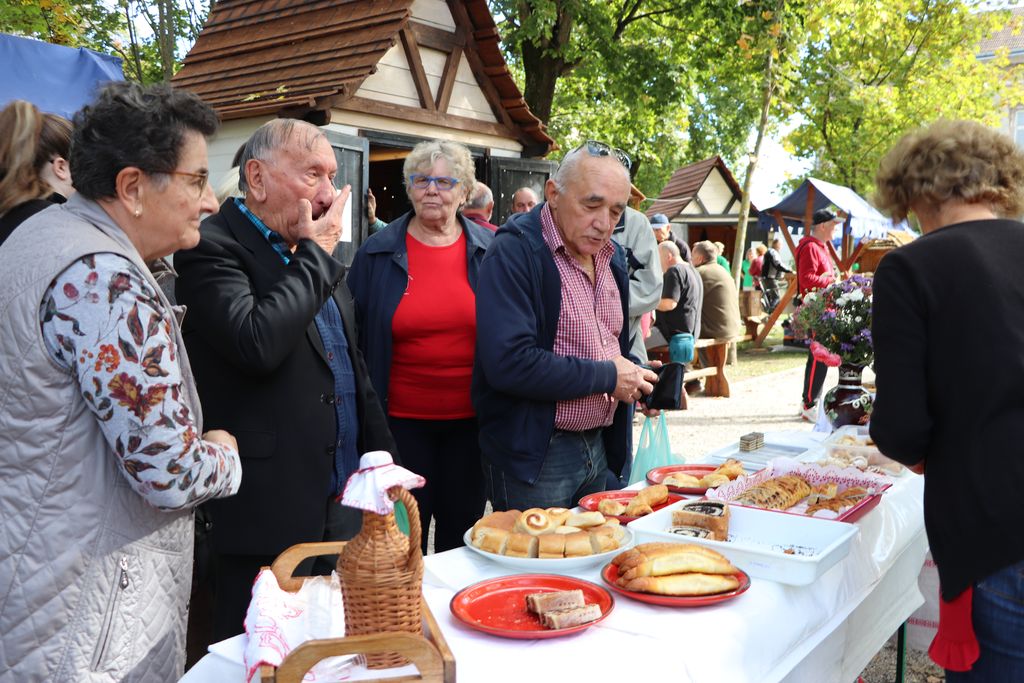 Izložba kolača na Podravskim motivima