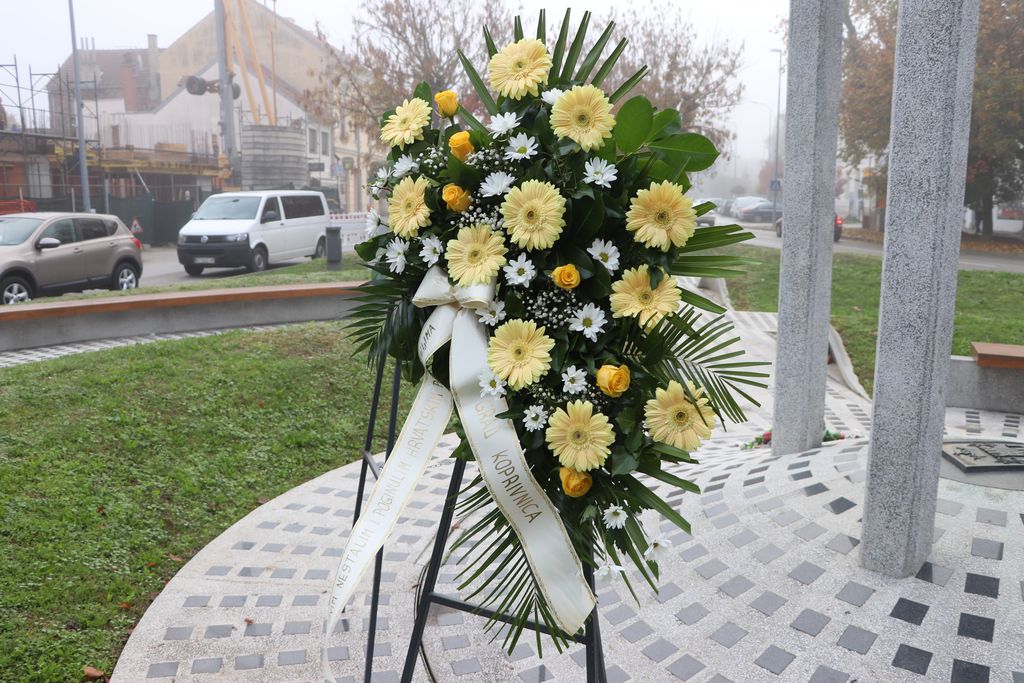 Spomenik Hrvatskoj slobodi na koprivničkom Florijanskom trgu