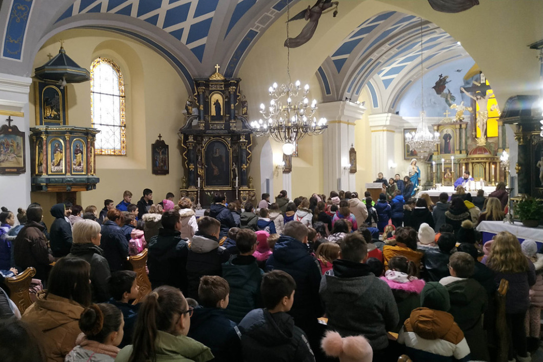 Misa u župnoj crkvi Našašća svetog Križa