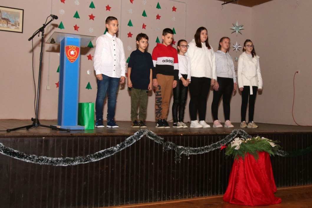 Advent z malim kunovečkim vatrogascima