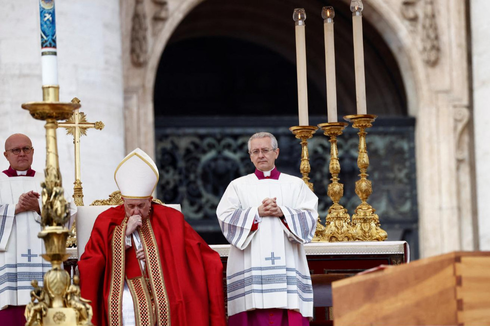 Sprovod pape Benedikta XVI.