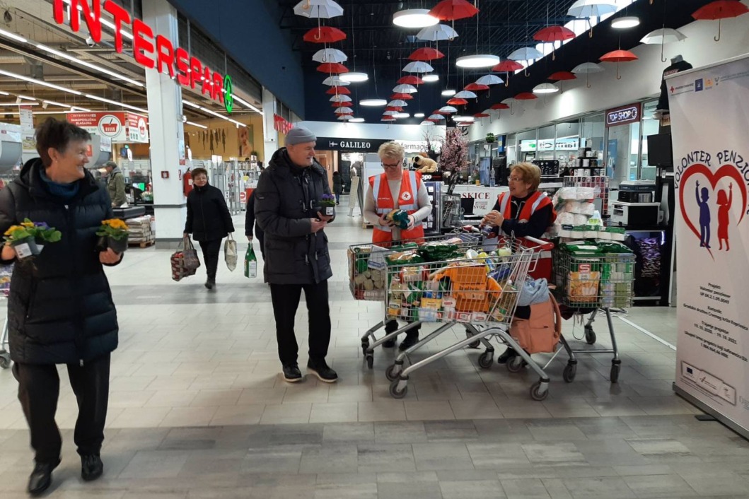 Dobri ljudi ponovno su se odazvali pozivu za donacijama volonterkama Crvenog križa