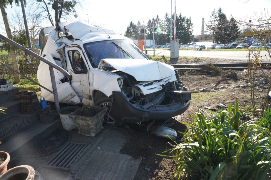 Nalet vlaka na teretni automobil u Čakovcu