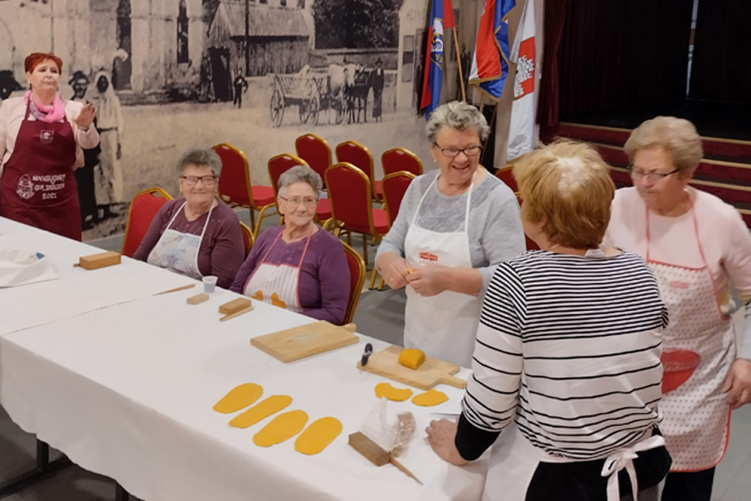 Prezentacija izrade tradicionalne đelekovečke tjestenine 'požiraki'