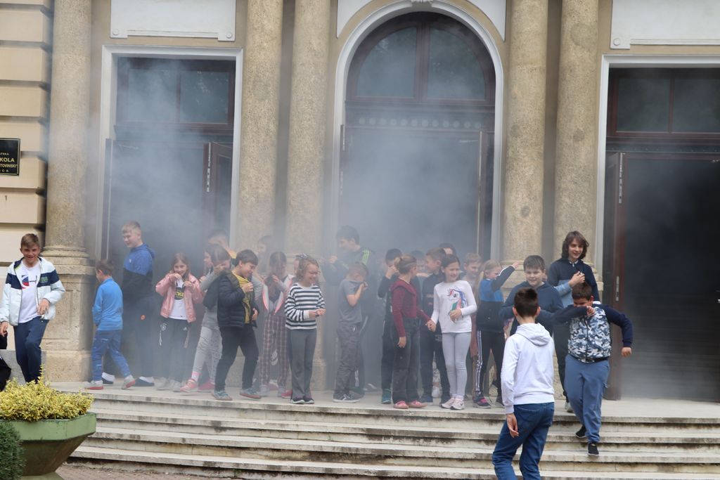 Vježba evakuacije u OŠ Antun Nemčić Gostovinski