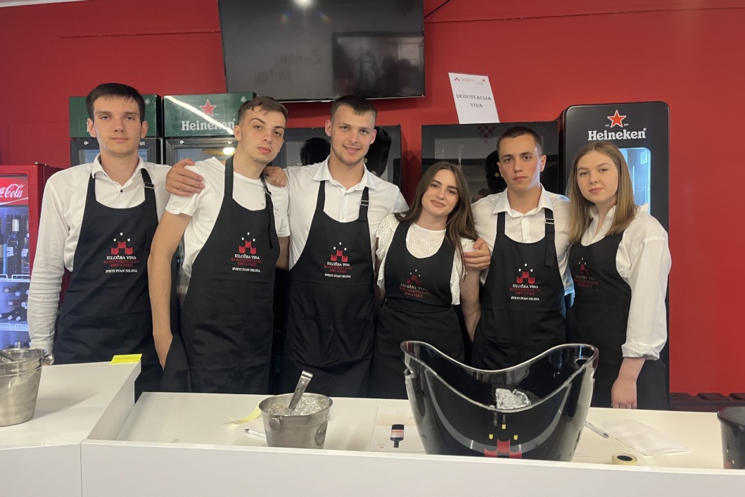 Izložba vina u Svetom Ivanu Zelini