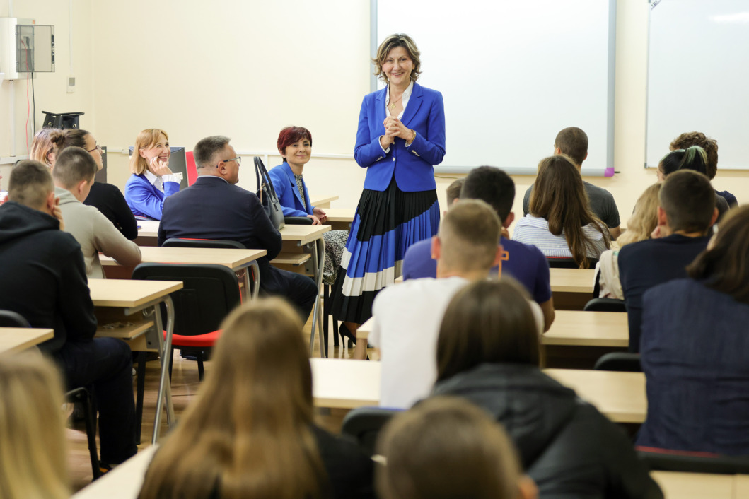 Predsjednica Podravkine uprave Martina Dalić na predavanju na križevačkom Veleučilištu