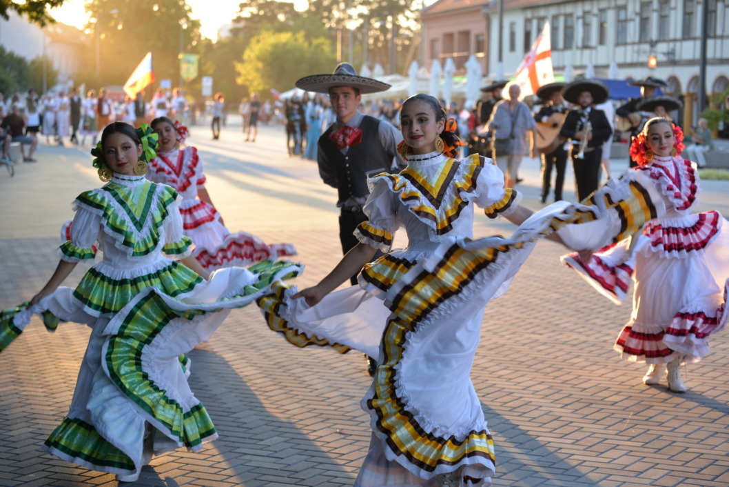 Međunarodni festival folklora 'Iz bakine škrinje' u Koprivnici
