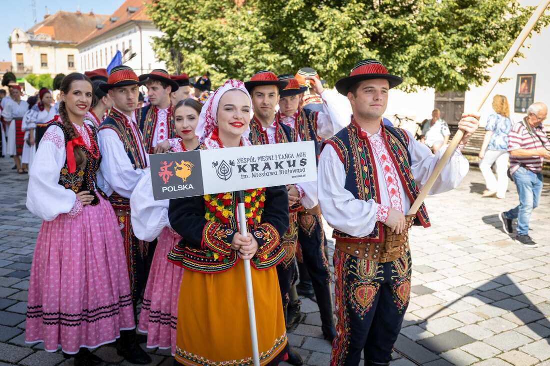 Sudionici međunarodnog folklornog festivala COFA u Varaždinskoj županiji