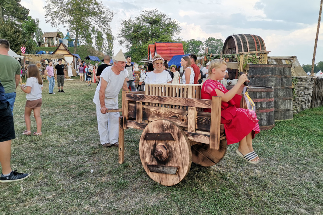 Rasinjski umirovljenici na Renesansnom festivalu