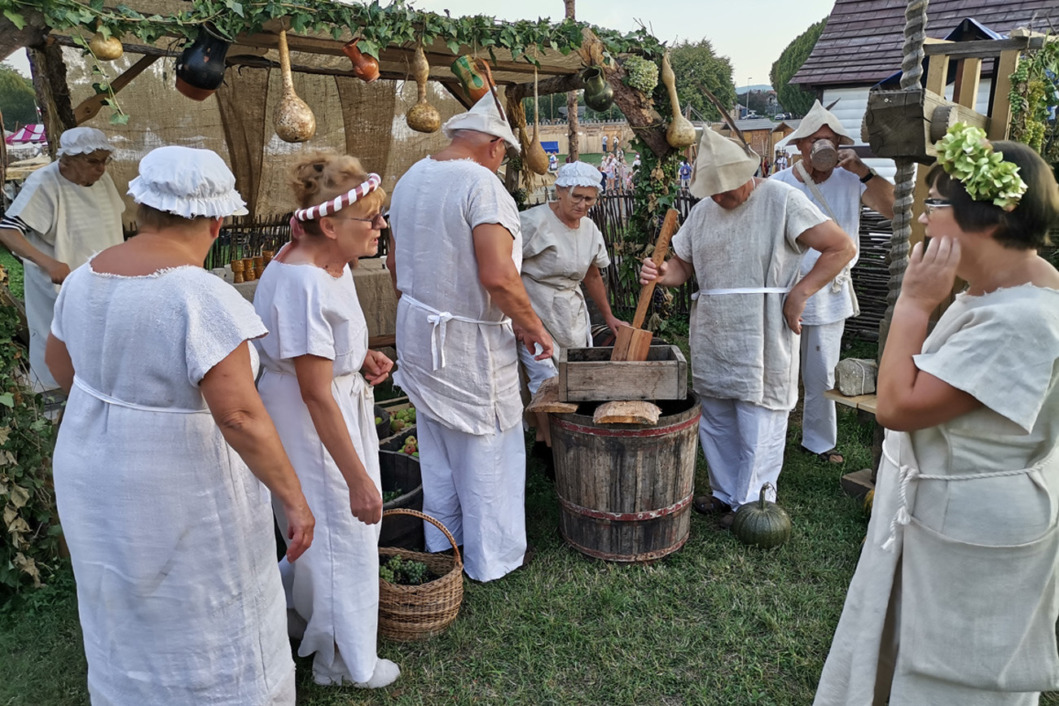 Rasinjski umirovljenici na Renesansnom festivalu