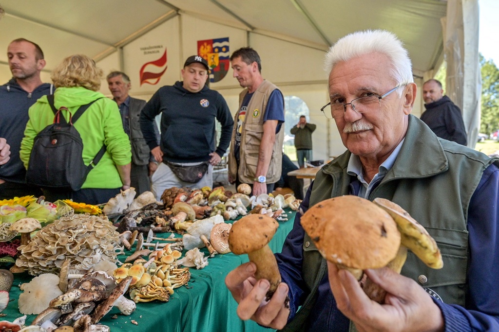 Dani vrganja i crnog tartufa u Paki