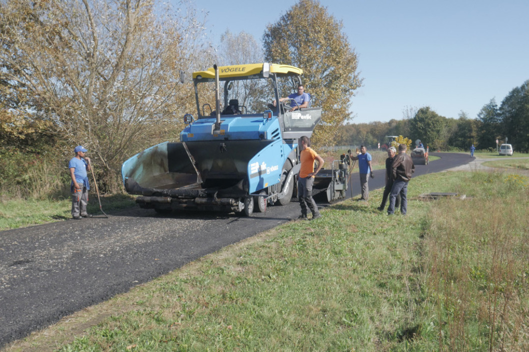 Asfaltiranje ceste između Kalinovca i Batinske