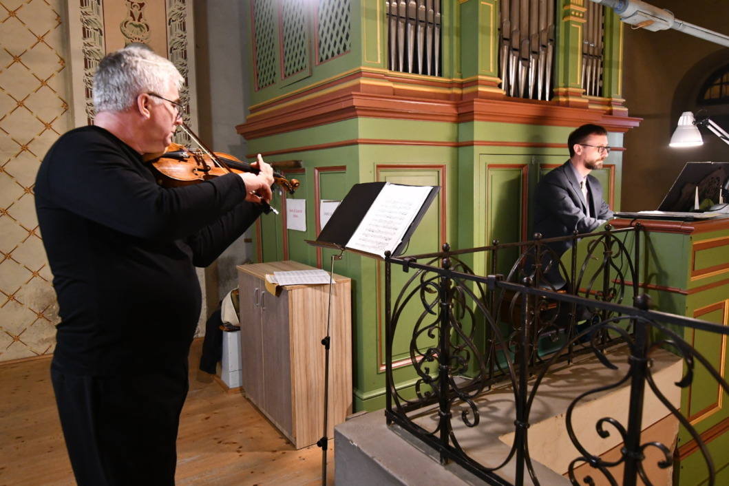 Violinist Krešimir Marmilić i orguljaš Milan Hibšer