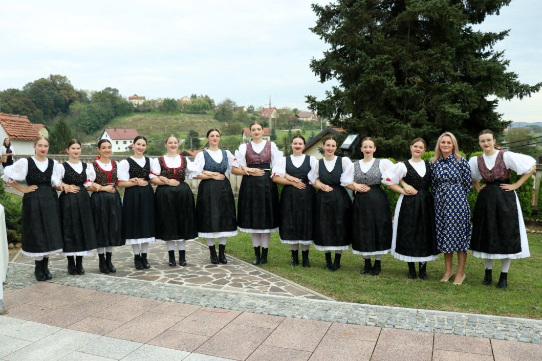 Članice KUD-a Marof