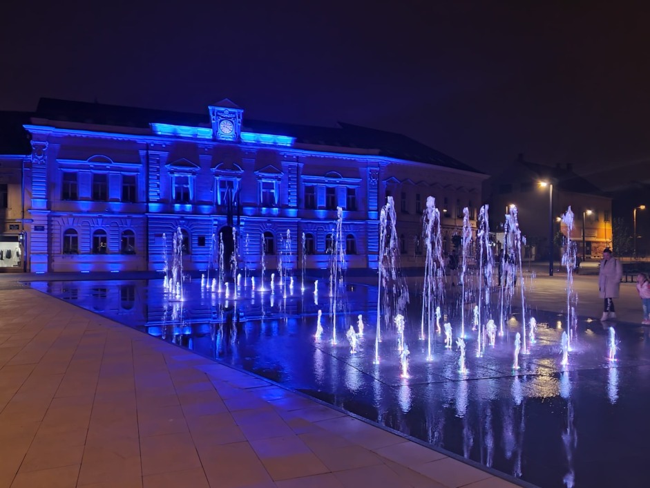 Koprivnička gradska vijećnica u plavoj boji kao znak podrške oboljelima od šećerne bolesti