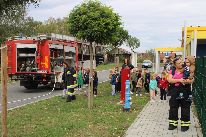 Vježba evakuacije i spašavanja u vrtiću Bubamara u Kalinovcu