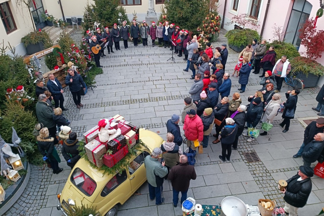 Advent u atriju Županijske palače