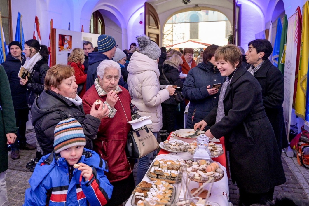 Predstavljanje tradicionalnih kolača u Županijskoj palači