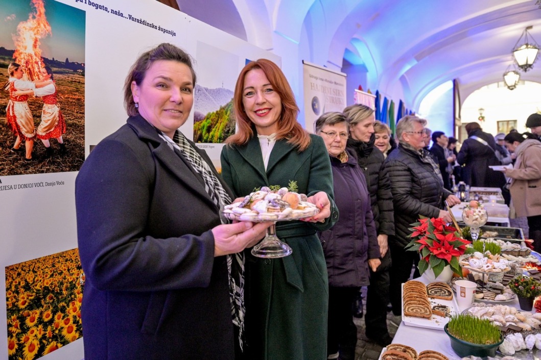 Predstavljanje tradicionalnih kolača u Županijskoj palači