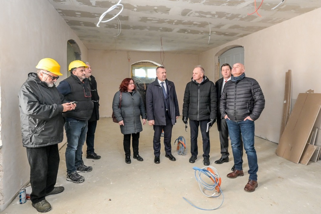 Obilazak gradilišta dvorca Opeka