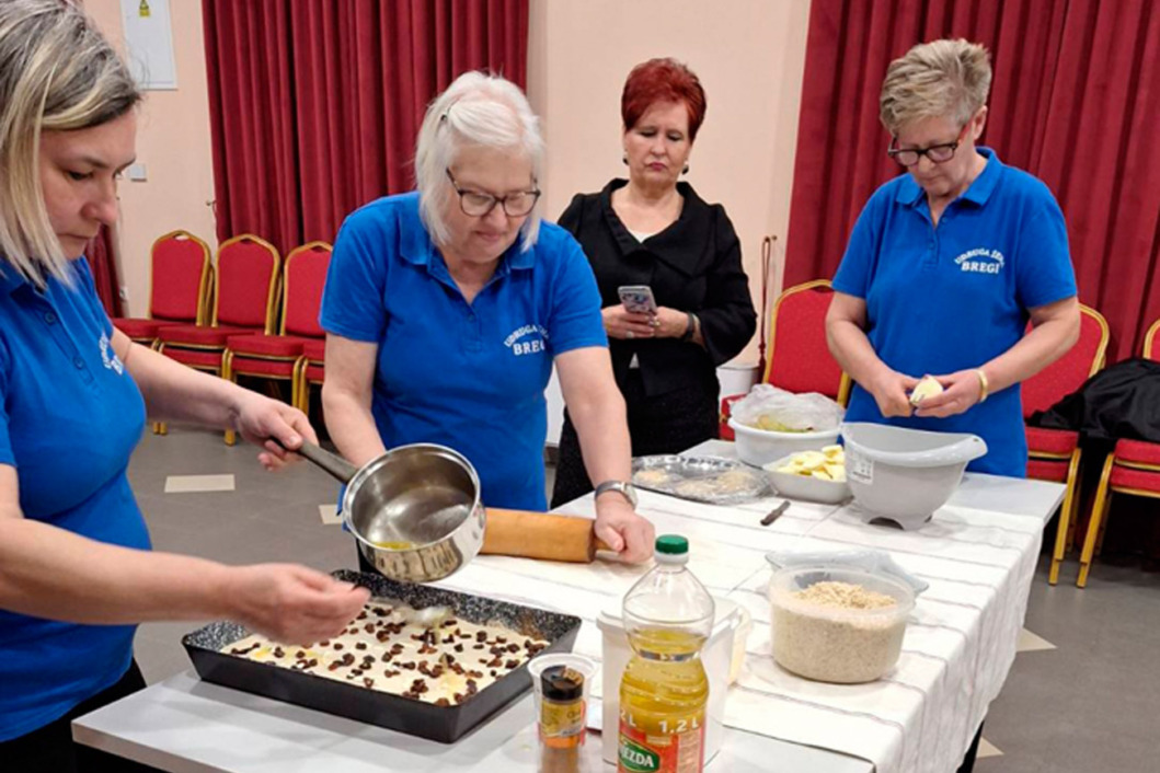 Prezentacija izrade bregofske pite