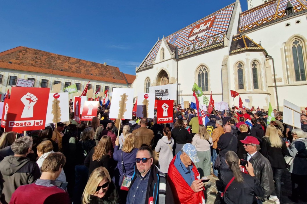 Prosvjed lijevo-liberalnih stranaka na Trgu svetog Marka