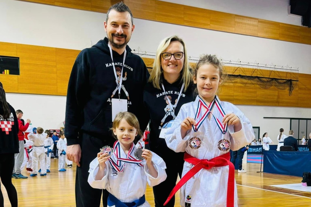 Članovi koprivničkog Karate kluba Akademija Janja i Filip Cestar
