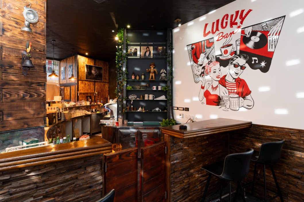 Lucky Bar