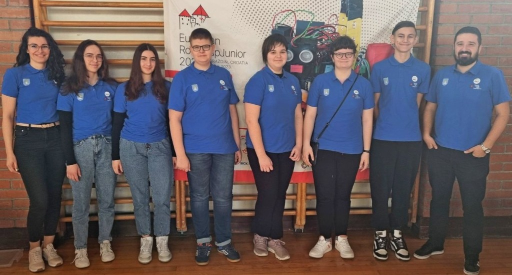 Natjecatelji robotičkog natjecanja RoboCup junior Zagreb i mentori