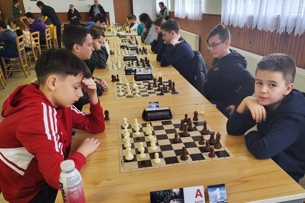 Šahovski turnir u Novom Virju / Gabriel Kapitanić (desno)