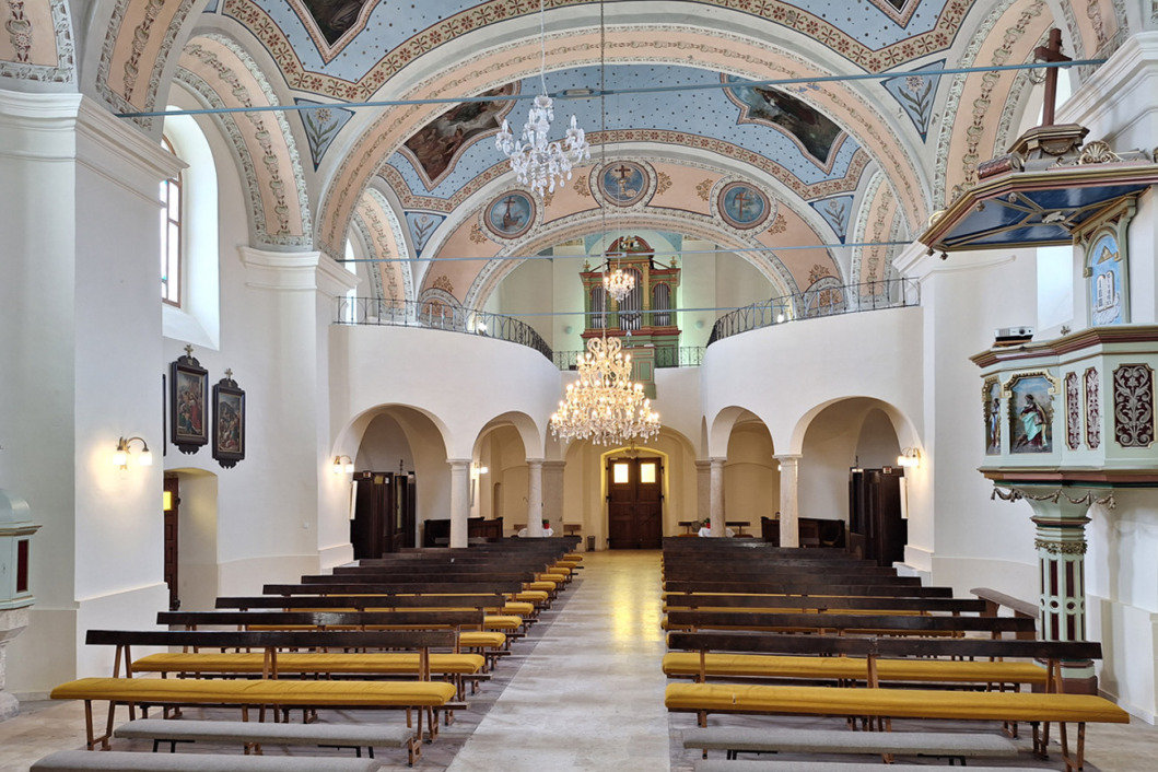 Crkva Rastanak svetih apostola u Novigradu Podravskom
