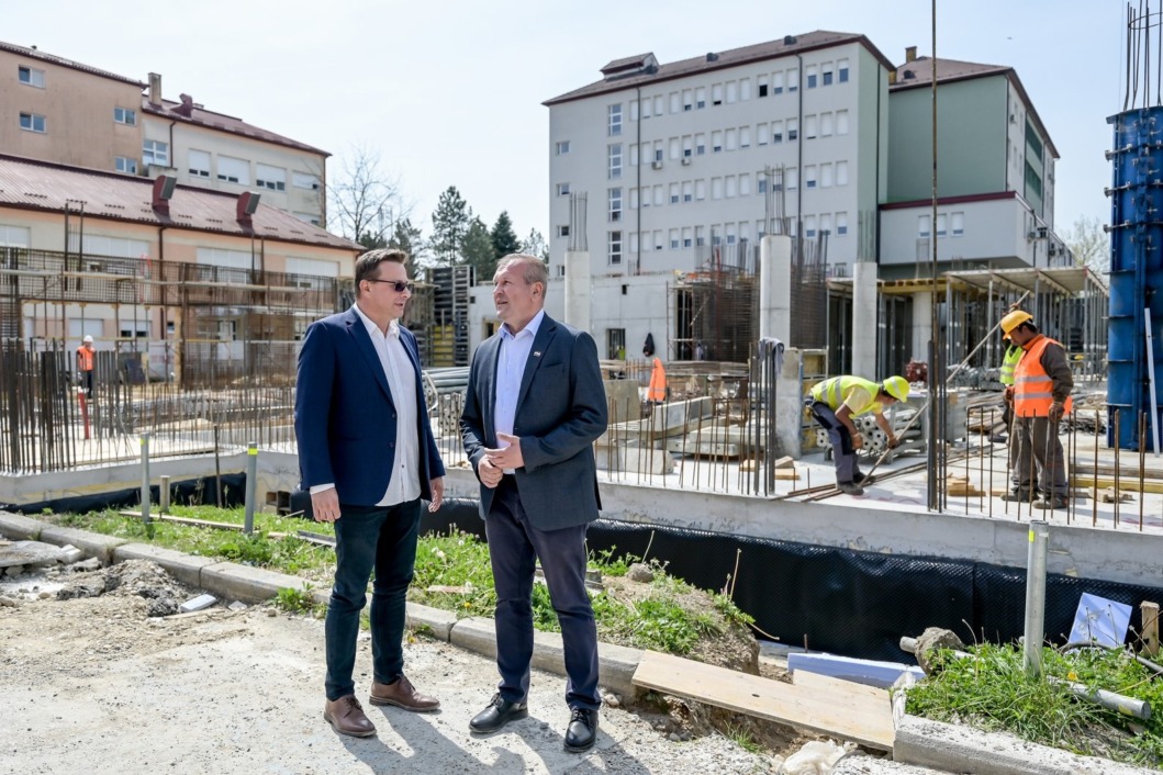 Obilazak radova izgradnje Centralnog operacijskog bloka Opće bolnice Varaždin