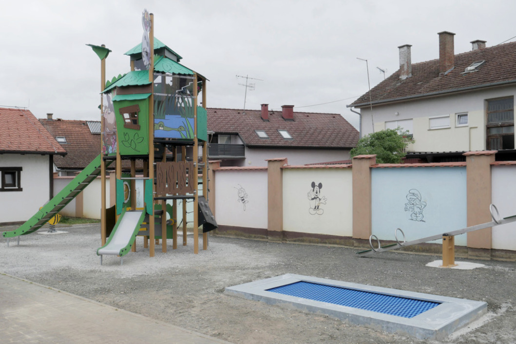 Dječje igralište u parku u centru Kalinovca
