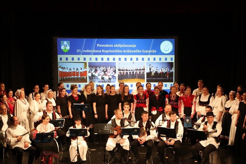 Koncert 'Glazbena šetnja kroz županiju' održan je u koprivničkom Domoljubu