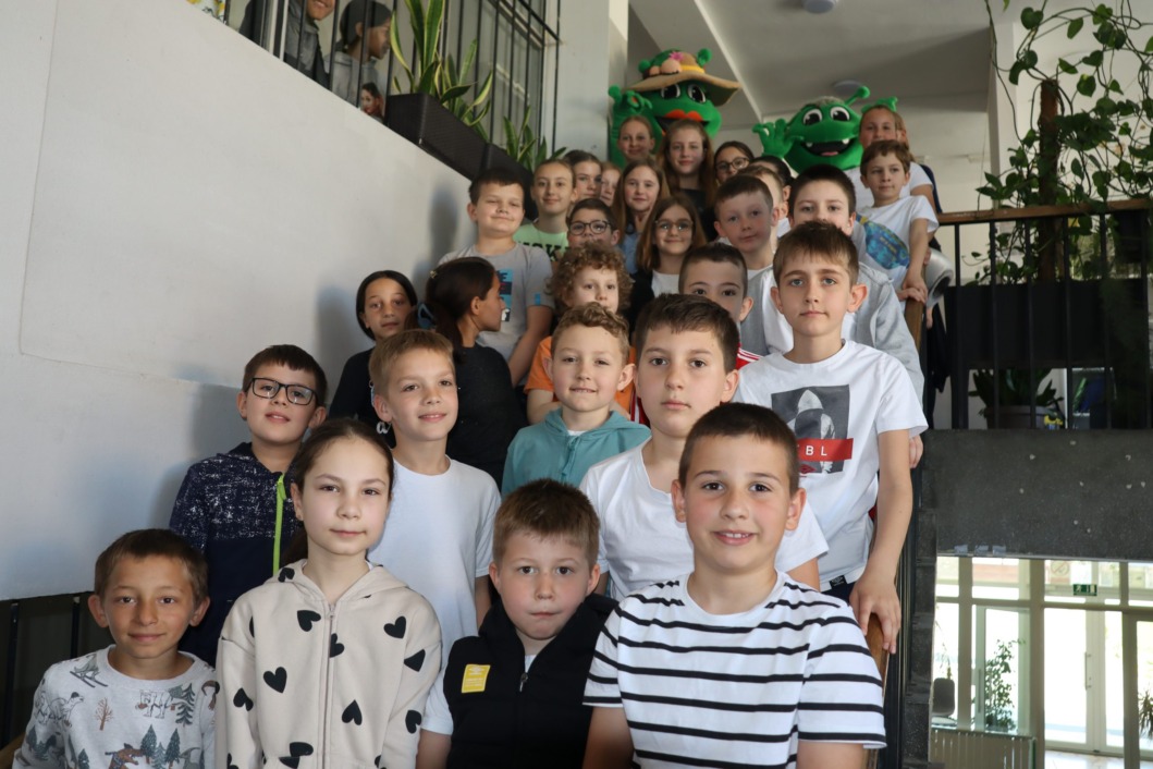 Mirko Reciklirko i Mirka Kompostirka posjetili vrtićarce i učenike u općini Drnje
