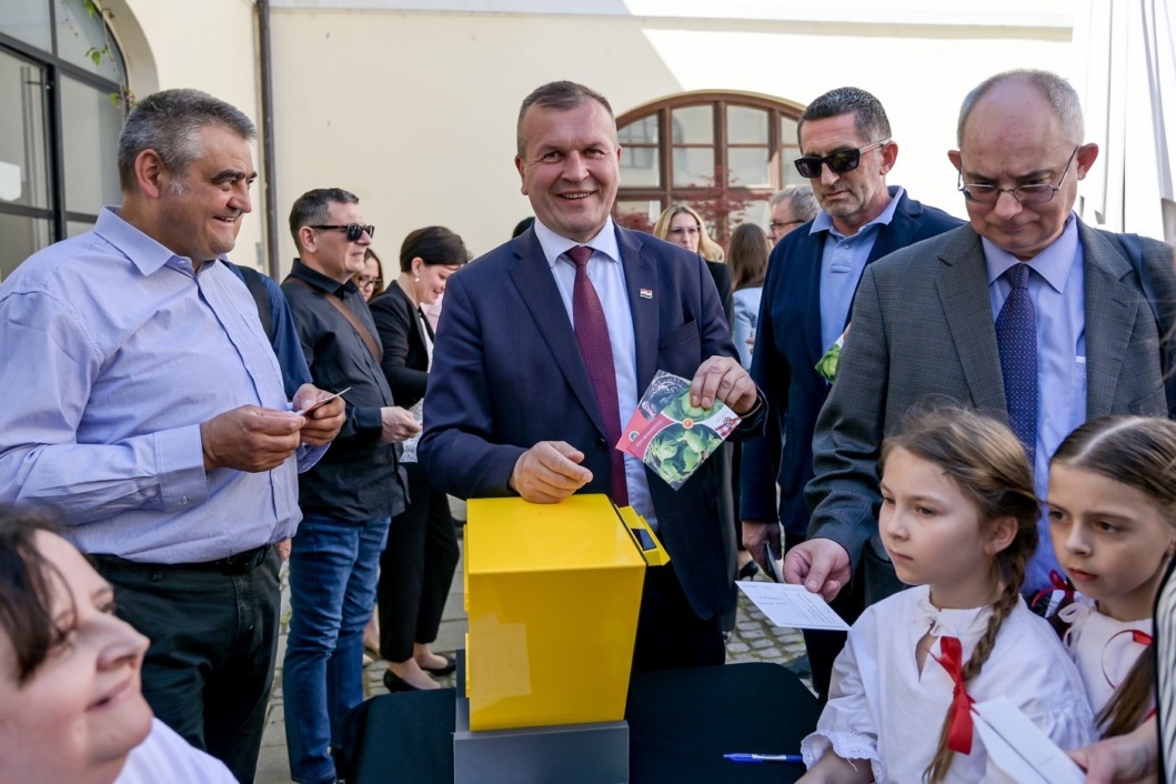 Promocija poštanske marke posvećene varaždinskom zelju i zagorskom puranu