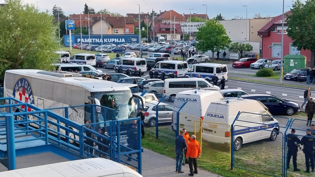 Torcida i policija